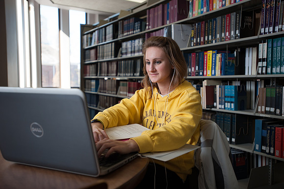 LibraryALW_2863